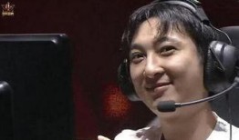 小哇吃瓜娱乐博主微博,揭秘娱乐圈幕后故事，带你领略明星真实一面”